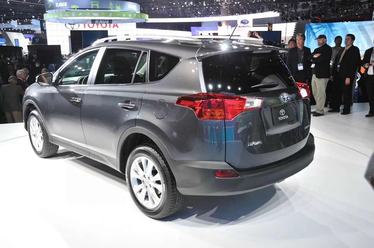 Рав 4 4 поколение дизель. Рав 4 4 поколение дизель. Тойота рав 4 первого поколения. Рав 4 4 поколение дизель. Тойота рав 4 все модели по годам.