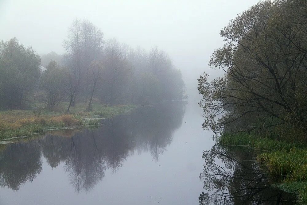 Сочинение все в тающей дымке. Фёдор Сологуб Забелелся туман. Ф Сологуб Забелелся туман за рекой. Забелелся туман над рекой Сологуб.