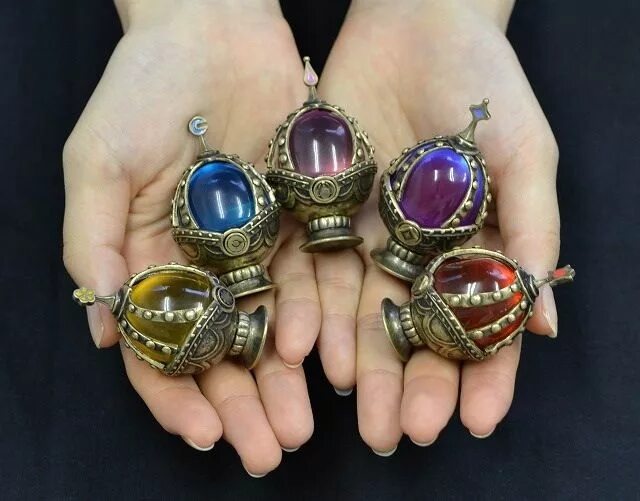 Мадока магика камни. Soul gems. Madoka magica soul gem. Splendor gem upgrade. Самоцвет души хомура.