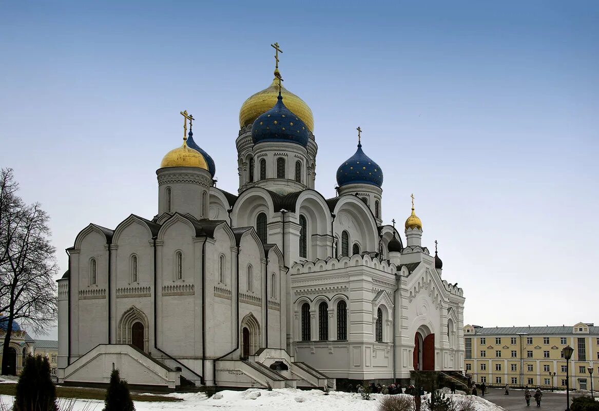 Свято никольский угрешский. Никольский Угрешский монастырь. Свято-Никольский Угрешский мужской ставропигиальный монастырь.