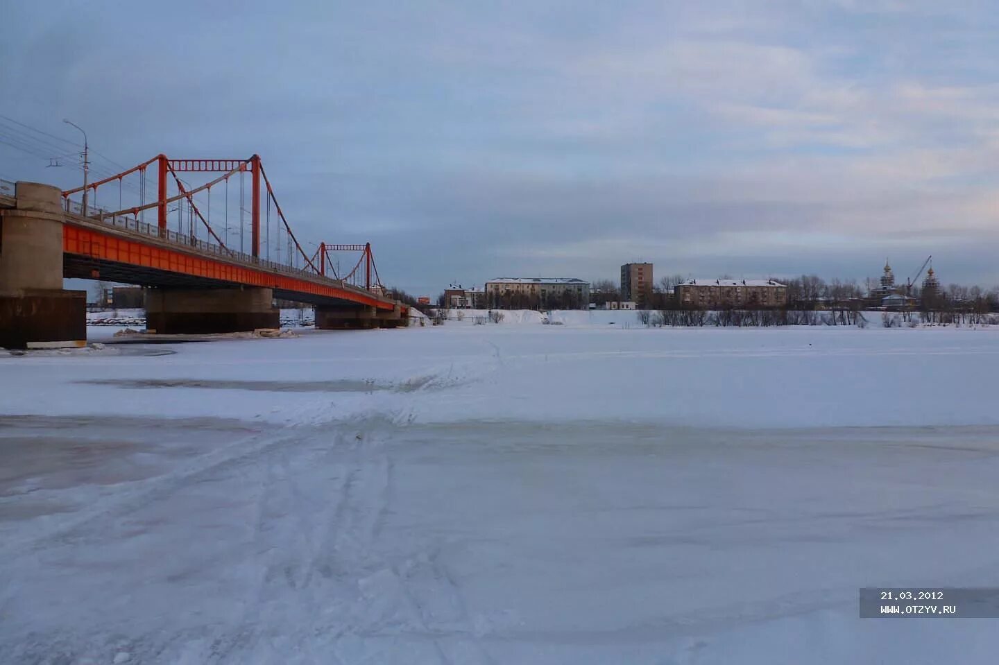 Кузнечевский мост в архангельске. Кузнечевский мост архангельск. река кузнечиха в архангельске. река кузнечиха. кузнечевский мост архангельск фото.