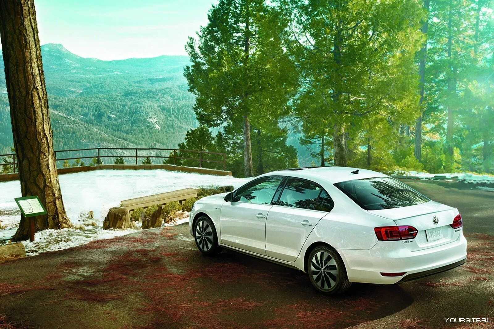 Тест драйв джетты. Volkswagen Джетта 6. Volkswagen Jetta Hybrid 2013. Jetta 6 Hybrid. Джетта 6 гибрид.