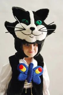 Кот на утреннике