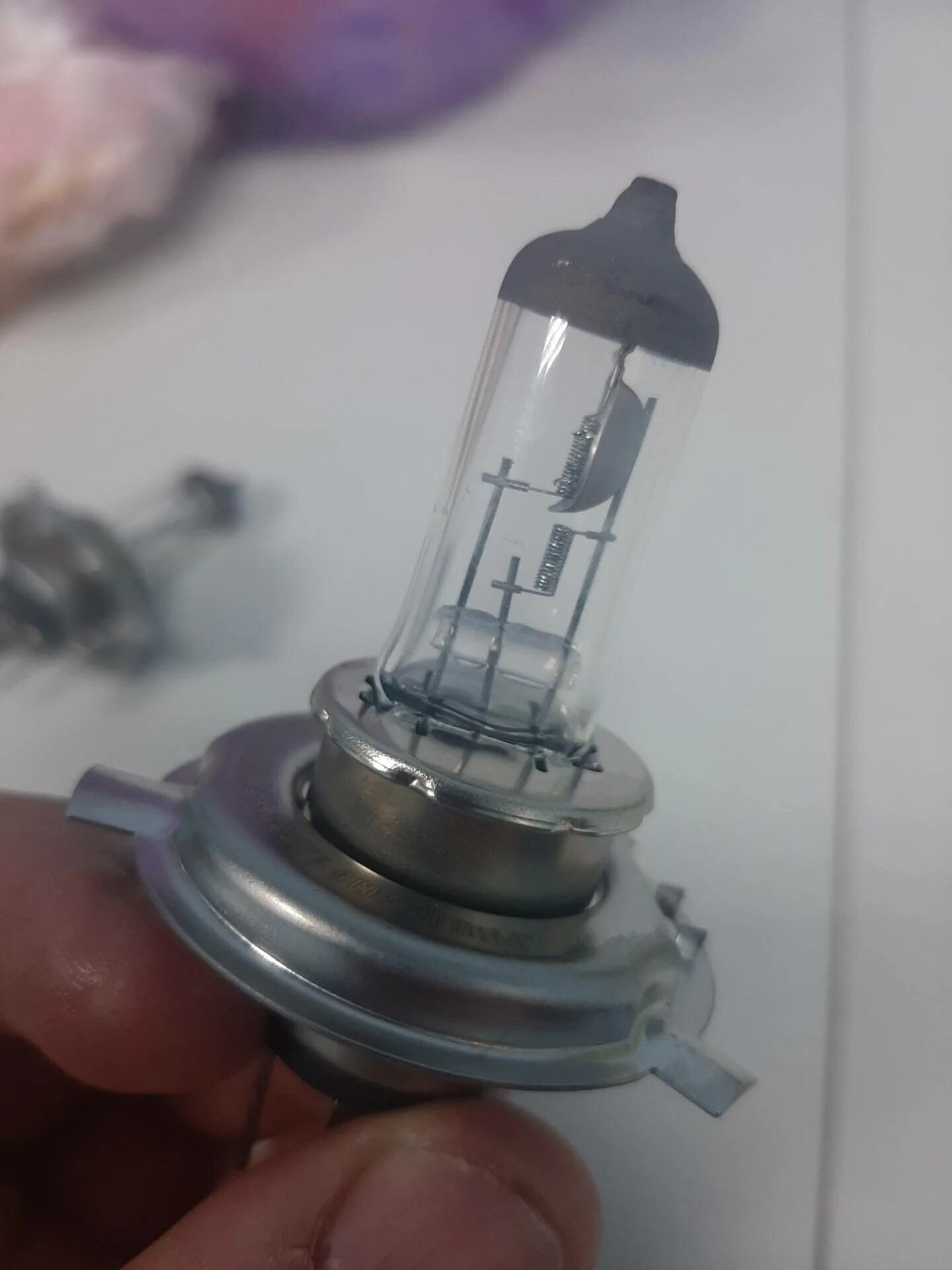 Лампа ближнего света ваз 2114. Лампочки на ваз 2114. Какие лампы на 2114. Лампочка ваз 2114 ближний. Лампа противотуманки ваз 2115.