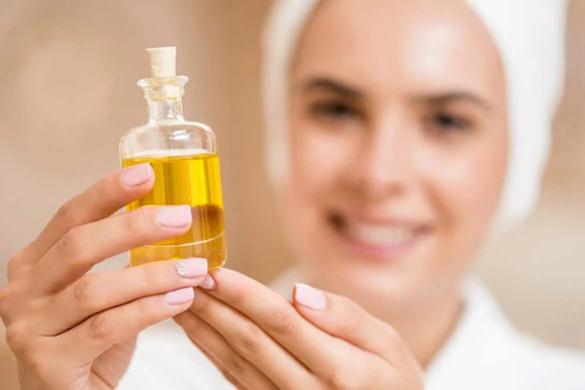 Натуральные масла. Косметические масла для кожи. Масло для лица. Эфирное масло жасмина. Масла применяемые в косметологии.