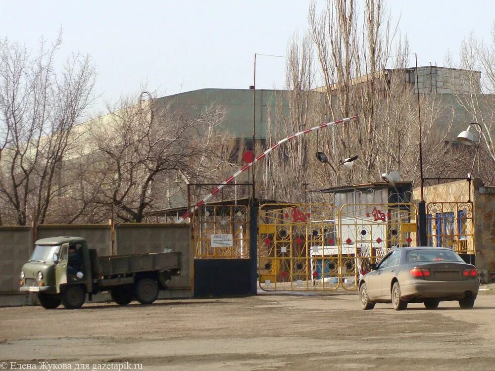 Экскаватор донецк. Донецкий экскаваторный завод Ростовская область. Донецкий экскаватор. ОАО Донецкий экскаватор. Экскаваторный завод Донецк Ростовской области.