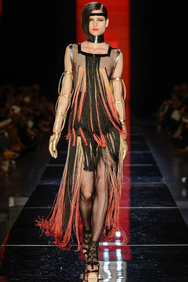 Жан-поль готье одежда. Одежда жана поля готье. Жан поль готье коллекция 2020. Жан поль готье мода. Жан поль готье коллекции.