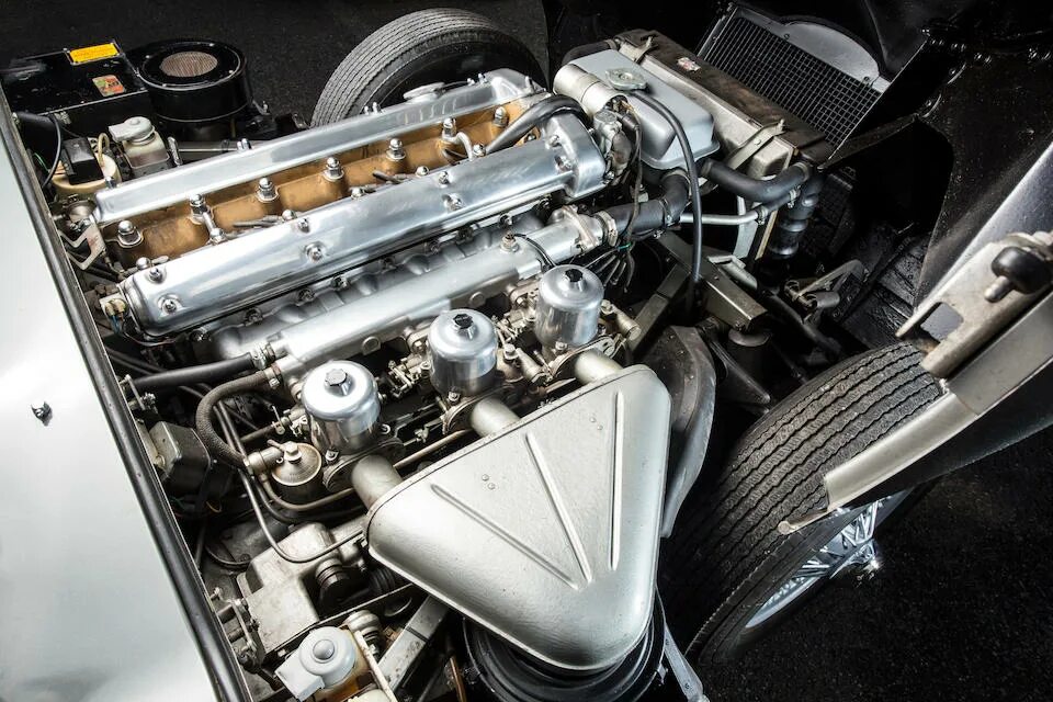 5. Мотор хонда v12. Honda v12 engine. Honda ra122e v12. E engine.