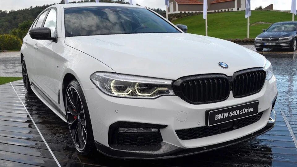 Bmw g30 m. BMW 5 g30. BMW g30 m Performance. БМВ 5 M Performance g30. BMW 5 Series g30 m Performance.