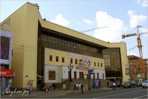 Цирк на цветном матрешка