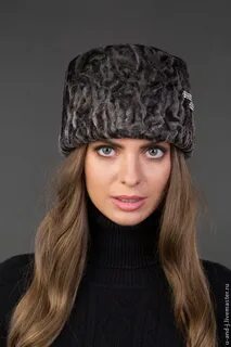 Шапка женская каракуль