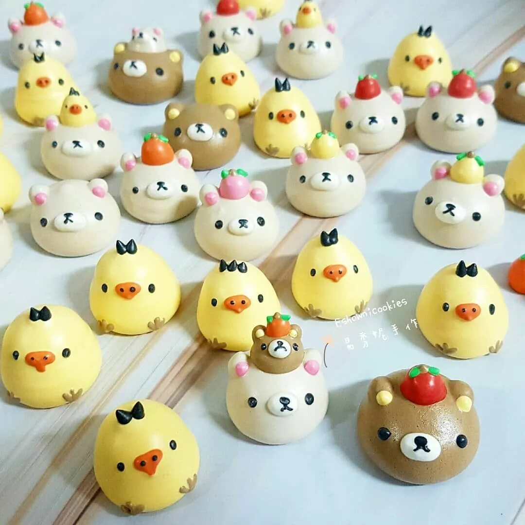 Цыплята из зефира. Мордочки из маршмеллоу. меренги зверюшки. зверушки из меренги. цыплята из безе.