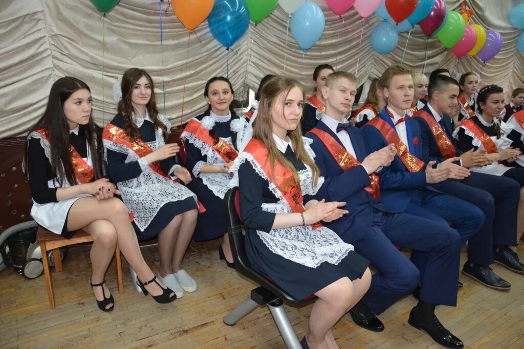 Магадан лицей эб 27. Магадан школа 1. Лицей эколого-биологический магадан. Лицей эколого-биологический магадан. 13 школа магадан.
