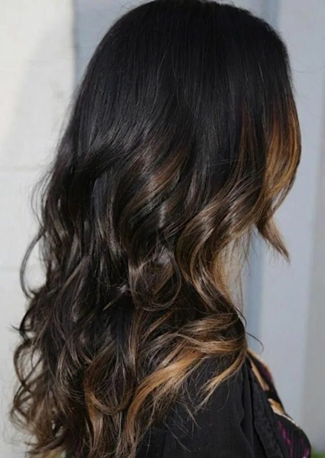 Стрижка lob long-bob. Окрашивание омбре на темные волосы. Стрижка на волосы до лопаток. Балаяж на тёмные волосы длинные. Чуть чуть темные волосы.