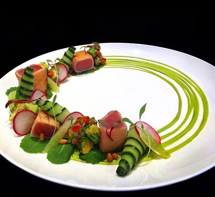 Молекулярная кухня мишлен. Ньокки блюдо. Блюдо из высокой кухни. Креативная подача пасты. Dessert fine dining.