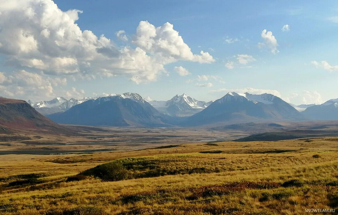 город кобдо монголия. озеро сорокинское северо чуйский хребет. кёл укок озеро. показать южный алтай. куектанарские озера горный алтай.