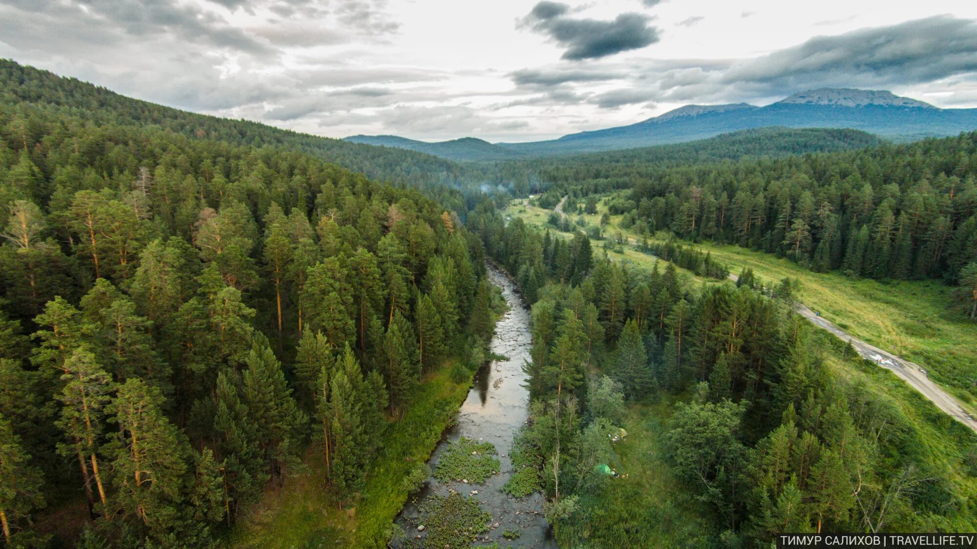 Чертово гора северный урал. Восточно сибирская тайга. Гора иремель в башкирии. Природа урала уральские горы. Уральские горы сосны южный урал.