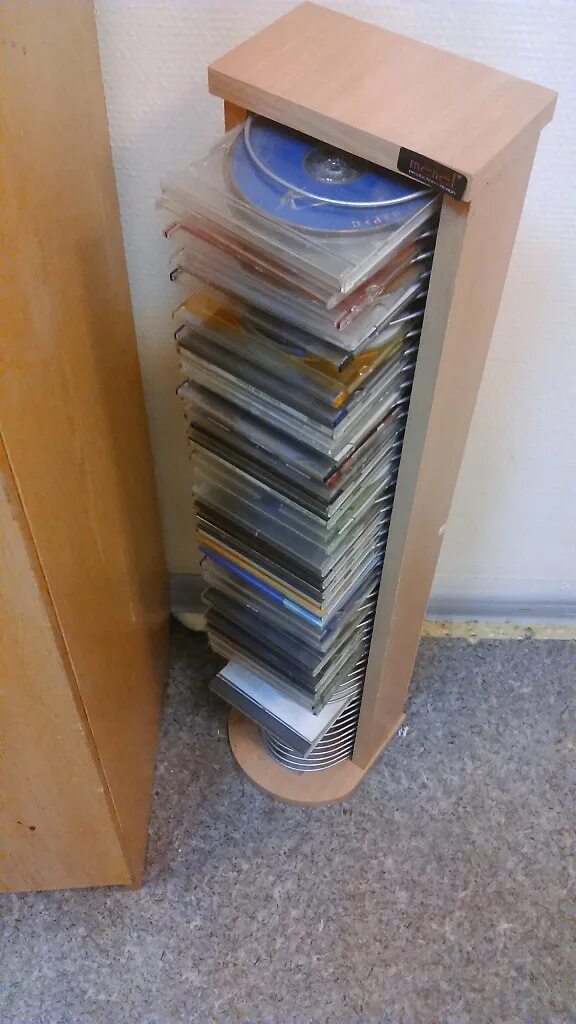 Подставка под cd диски. Подставка под cd диски