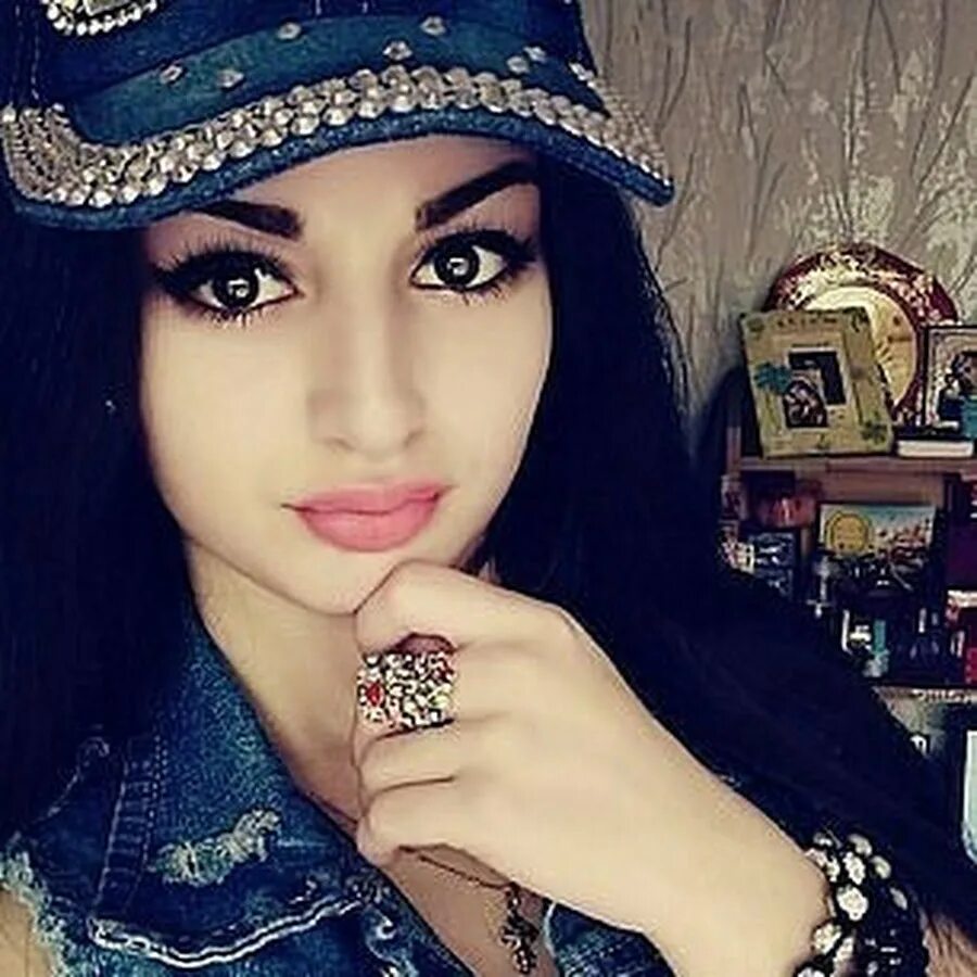 Мафтуна алиева. Шахло зоирова. Qiz. Qizlar telefon. Qizlar telefon.