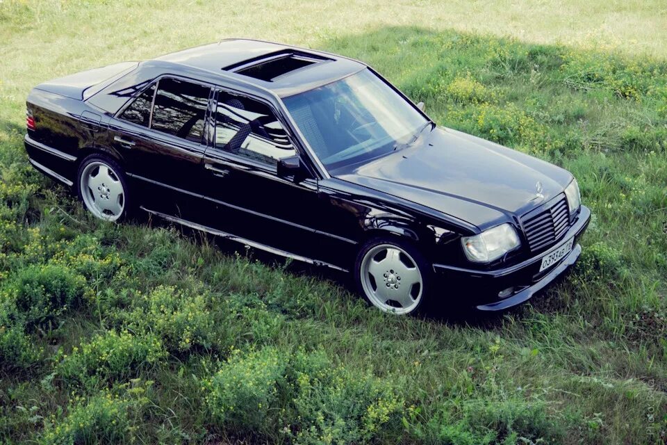 Mercedes benz 124 волчок. Мерседес бенц w124. Мерседес бенц 124. Mercedes benz w124 e200. 124 mercedes фото.