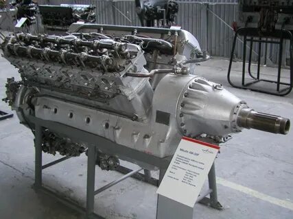 Авиационный двигатель в 2