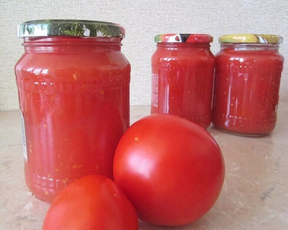 Самые вкусные помидоры в собственном соку. Помидоры в собственном соку. Помидоры в собственном соку на зиму. Помидоры в томатном соке на зиму. Закатка помидор в собственном соку.