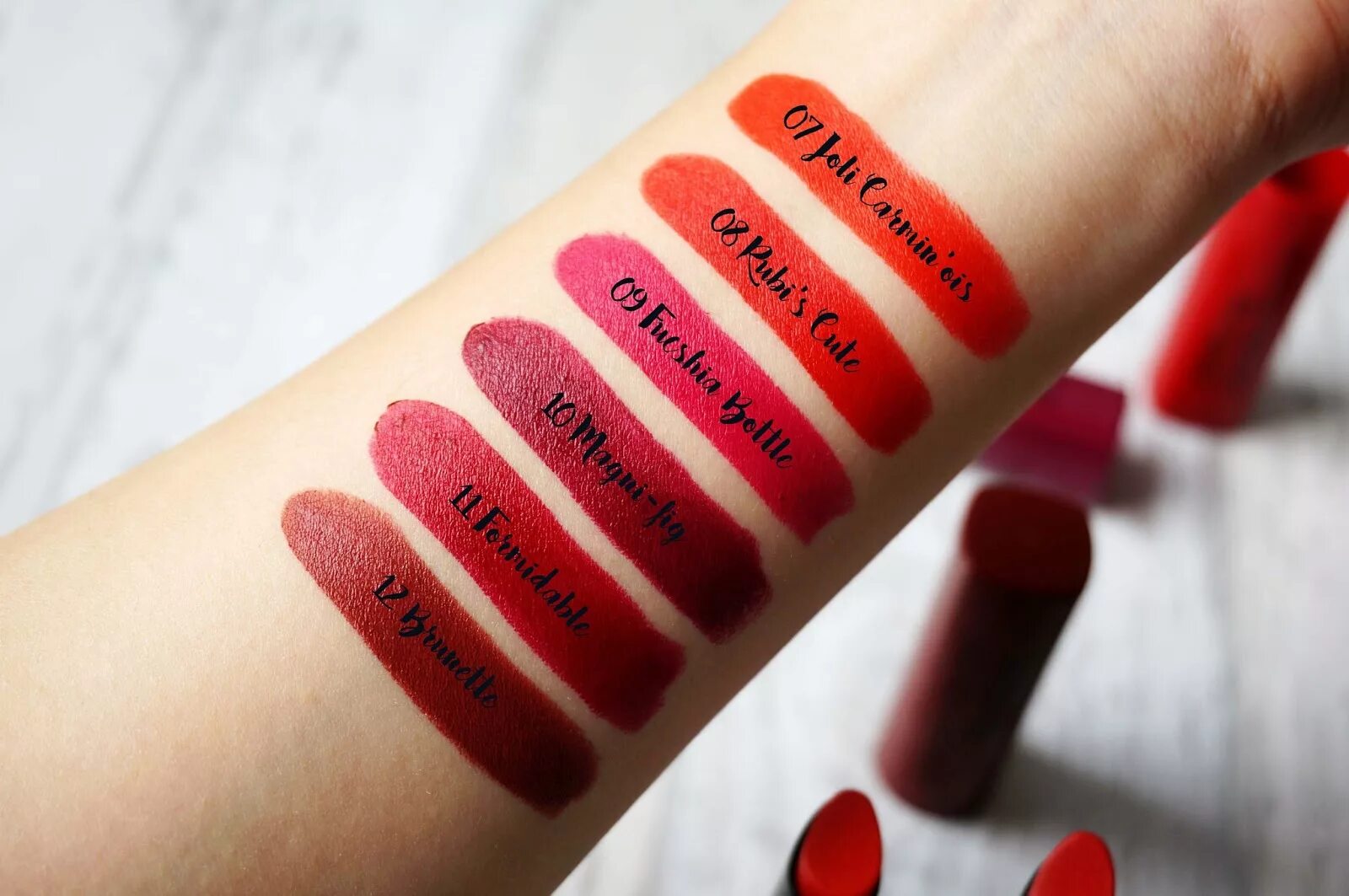 Матовая губная помада velvet. Bourjois rouge Velvet the Lipstick. Bourjois rouge Velvet. Bourjois матовая губная помада rouge Velvet the Lipstick. Bourjois rouge Velvet Lipstick 05.