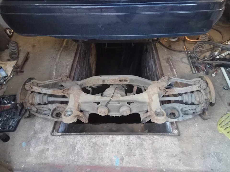 Задняя подвеска, подготовка и сбор данных - Mercedes-Benz 190 (W201), 2,3 л, 198