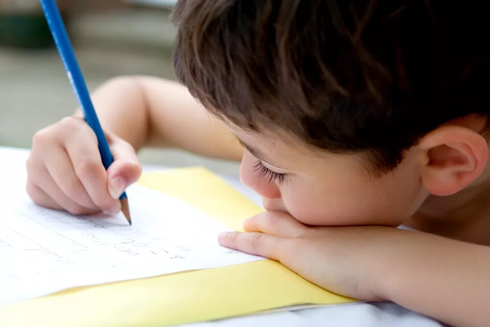 Дети с дисграфией. Письменная речь. Нарушение письменной речи у детей. Ребенок дисграфик.