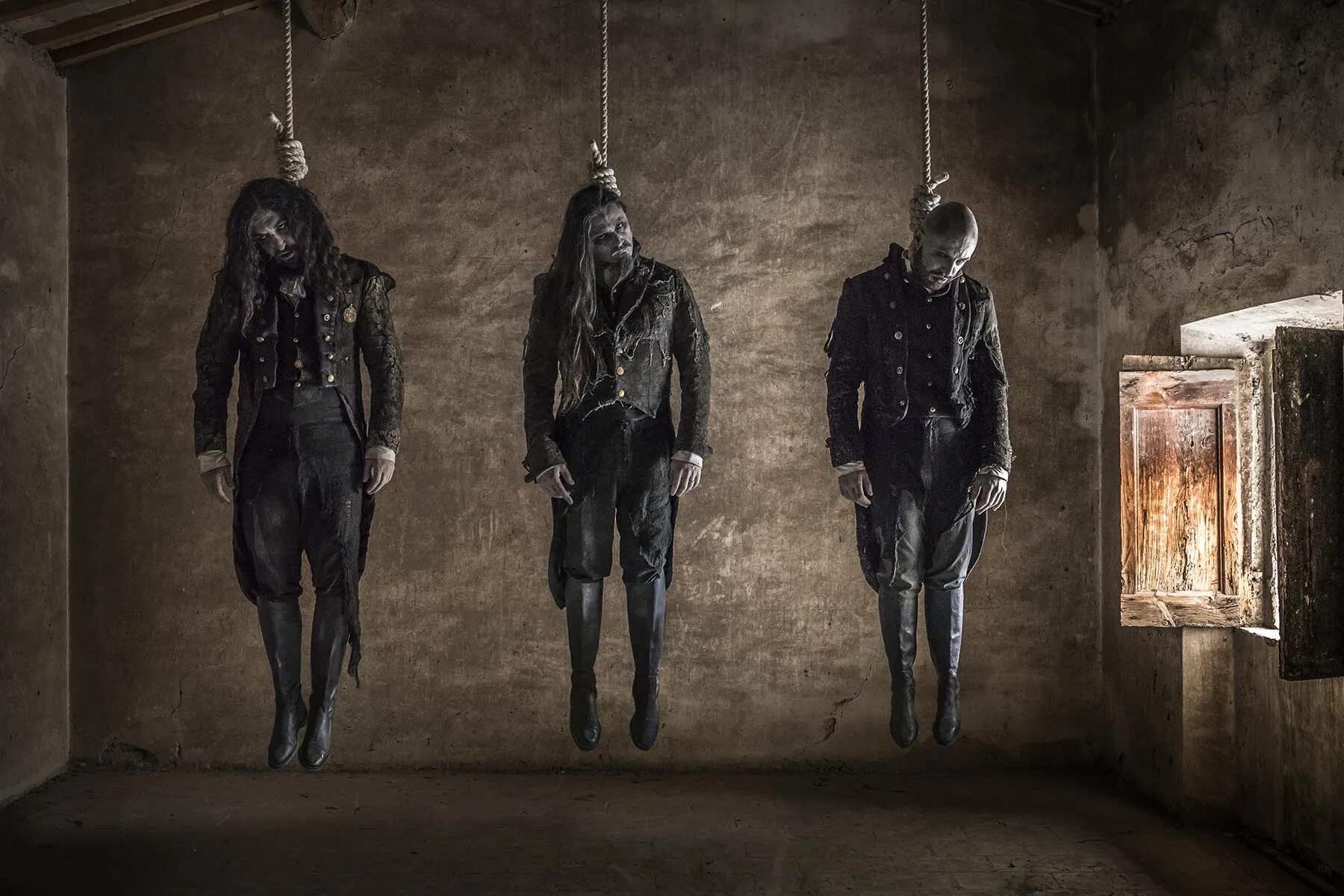 три мощных. додж срт 2021. лошадь бежит. здоровый мужик. суперкомпьютер яндекса червоненкис.