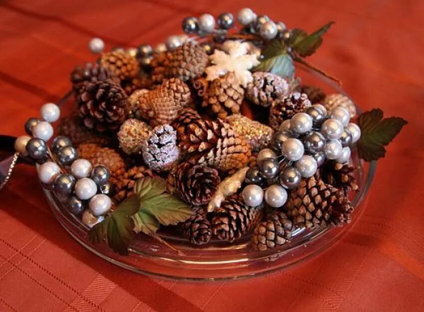 Композиция натуральных. Экибана дары осени. Птица из природного материала. Композиция из природного материала. Декор из природных материалов.