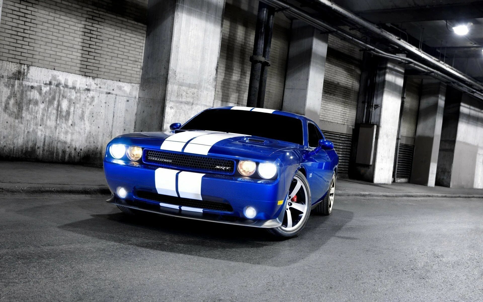 Тюнинг машин на пк. Dodge Challenger srt8 392. Dodge Challenger srt8. Додж Челленджер СРТ 8. Dodge Challenger srt8 фиолетовый.