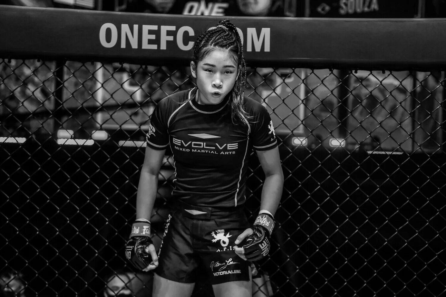 One f c. Victoria lee one fc. victoria lee боец. смешанные единоборства.
