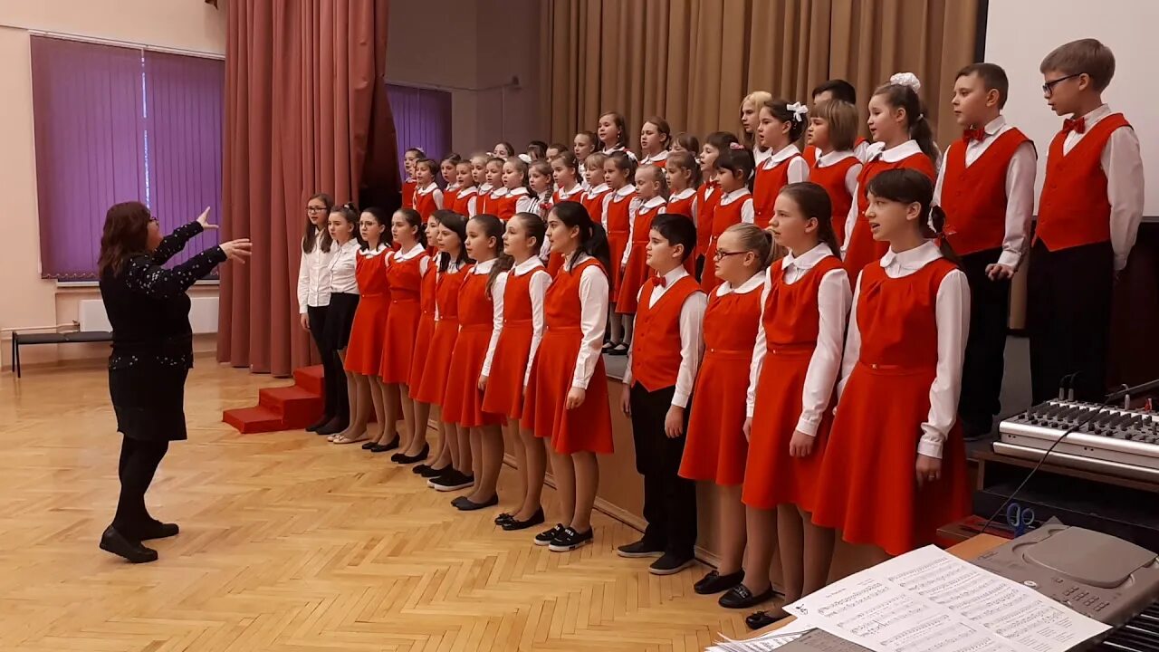 648 школа коптево. Директор школы 648. 648 школа карлова. Гбоу школа 648 имени карлова. Хор класс.