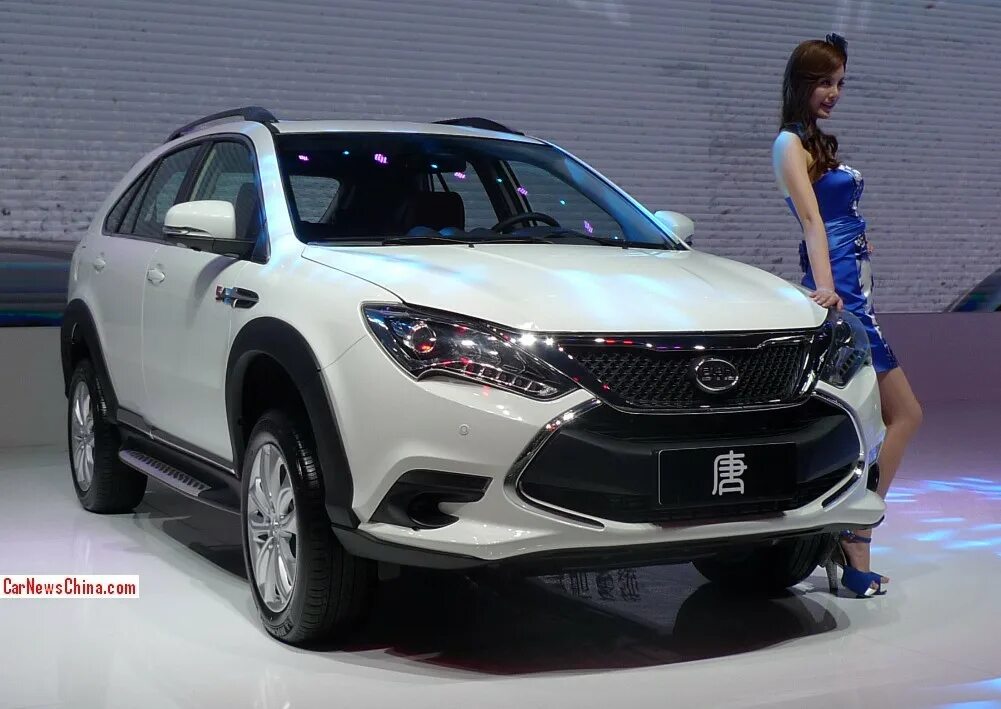 Byd hybrid. BYD Tang гибрид. BYD Tang 2022 гибрид. BYD кроссовер танг. BYD гибридный кроссовер.