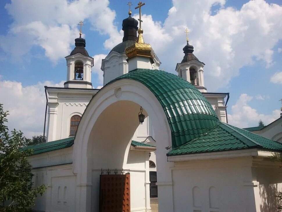 Село кромские быки курская. Николаевская церковь льгов. Кромские быки курская. Монастырский храм. Церковь покрова пресвятой богородицы курск.