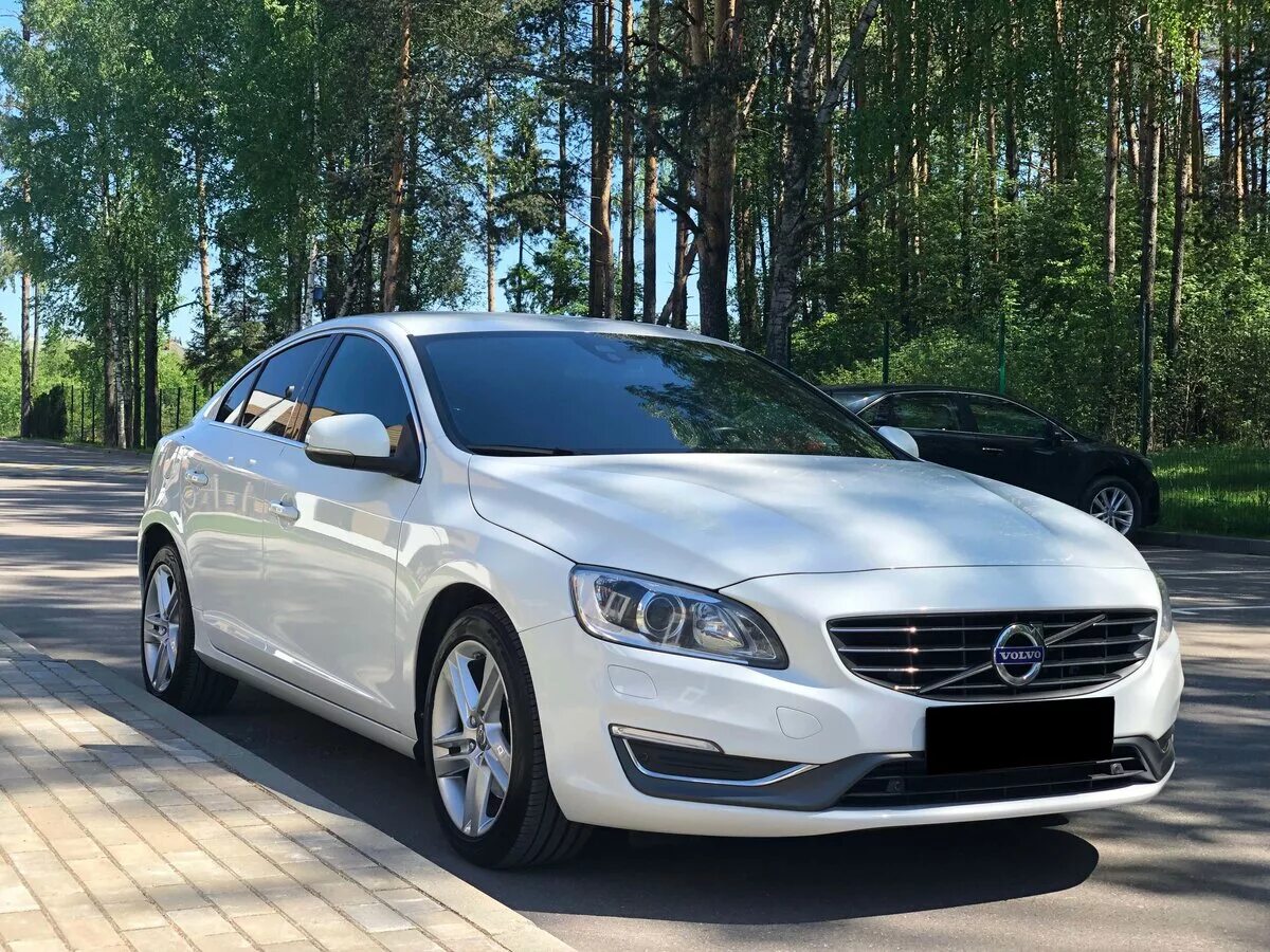 S 60 отзывы. Volvo s60 II. Вольво s60 2014. Volvo s60 белая. Volvo s60 II Рестайлинг.