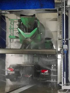 Автоматическая грузовая мойка