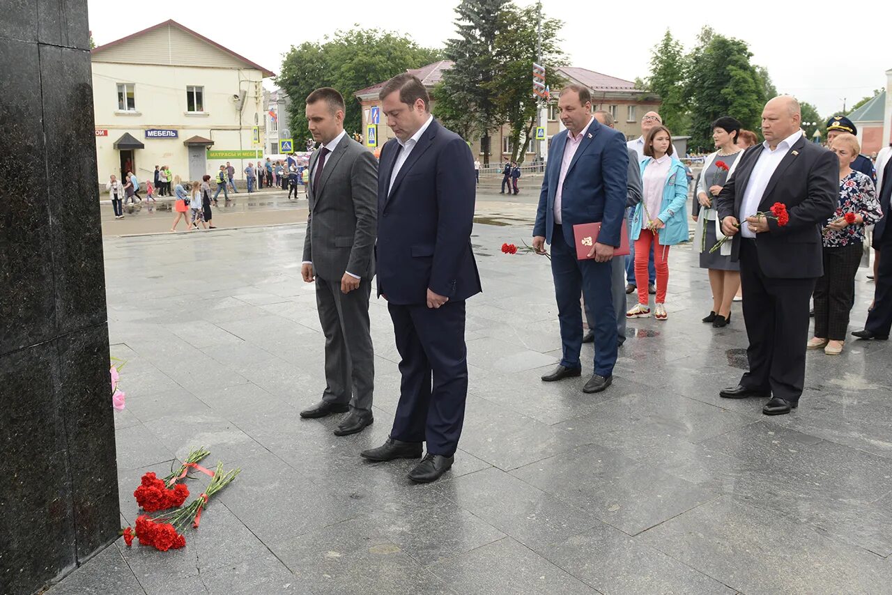 Мероприятия в гагарине сегодня. Губернатор города Гагарин Смоленской области. Город Гагарин 2022. С днём города Гагарин Смоленской области. День города Гагарин.