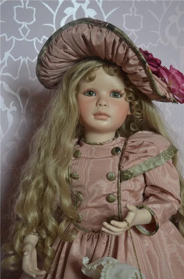 Фарфоровая кукла даты выхода серий. Фарфоровая кукла высокая. Кукла фарфоровая 70 см. 22538. Фарфоровая кукла даты выхода серий.