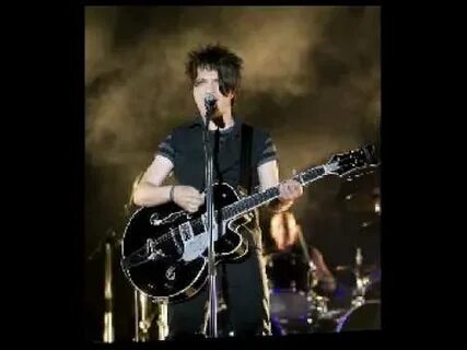 Nicola sirkis instagram