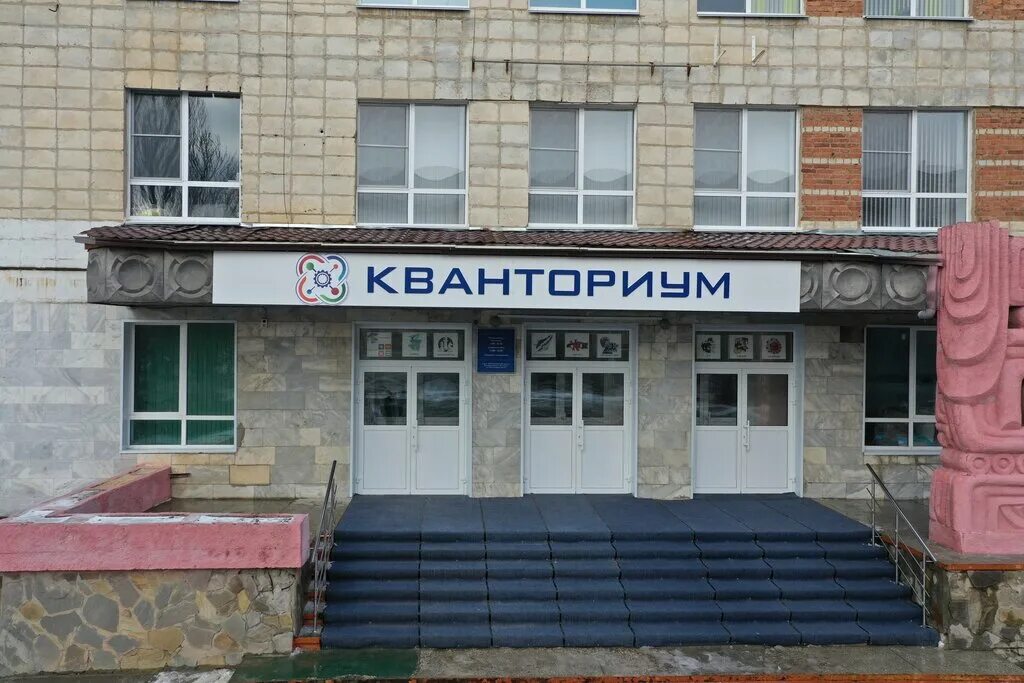 Машиностроителей в волжском. Улица машиностроителей 15 волжский. машиностроителей 15 волжский техникум. г. волжский, ул. машиностроителей.15. волжский ул машиностроителей 1.
