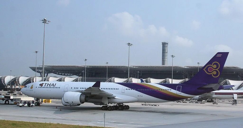 Boeing 747-600 thai. Бангкок эйрвейз. Thai airways (тайланд). Thai airways (тайланд). Самолеты которые летают таиланд.