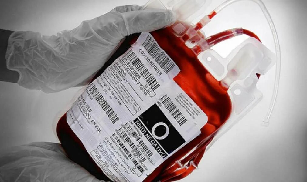 Донорство отрицательной крови. Нужна кровь. Срочно нужны доноры крови. Пакеты для хранения крови.