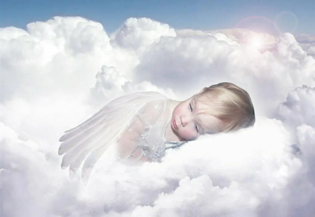 Стих душа ребенка. Небесные ангелы. Ангелочки в небе. Малыш на небесах.