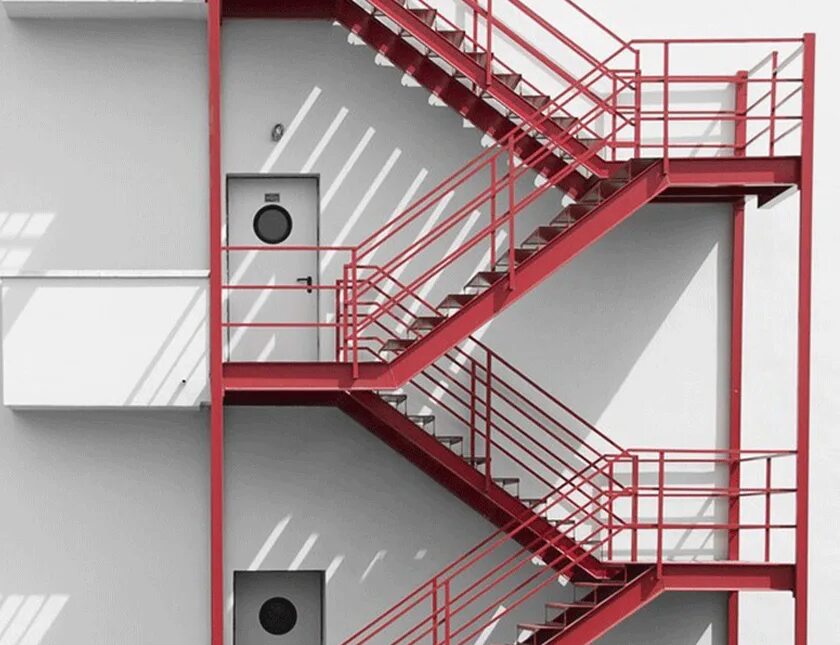 Установить пожарную лестницу. Пожарная лестница лп-1. Наружные маршевые пожарные лестницы. Установить пожарную лестницу. Пожарная лестница п-2 одномаршевая.