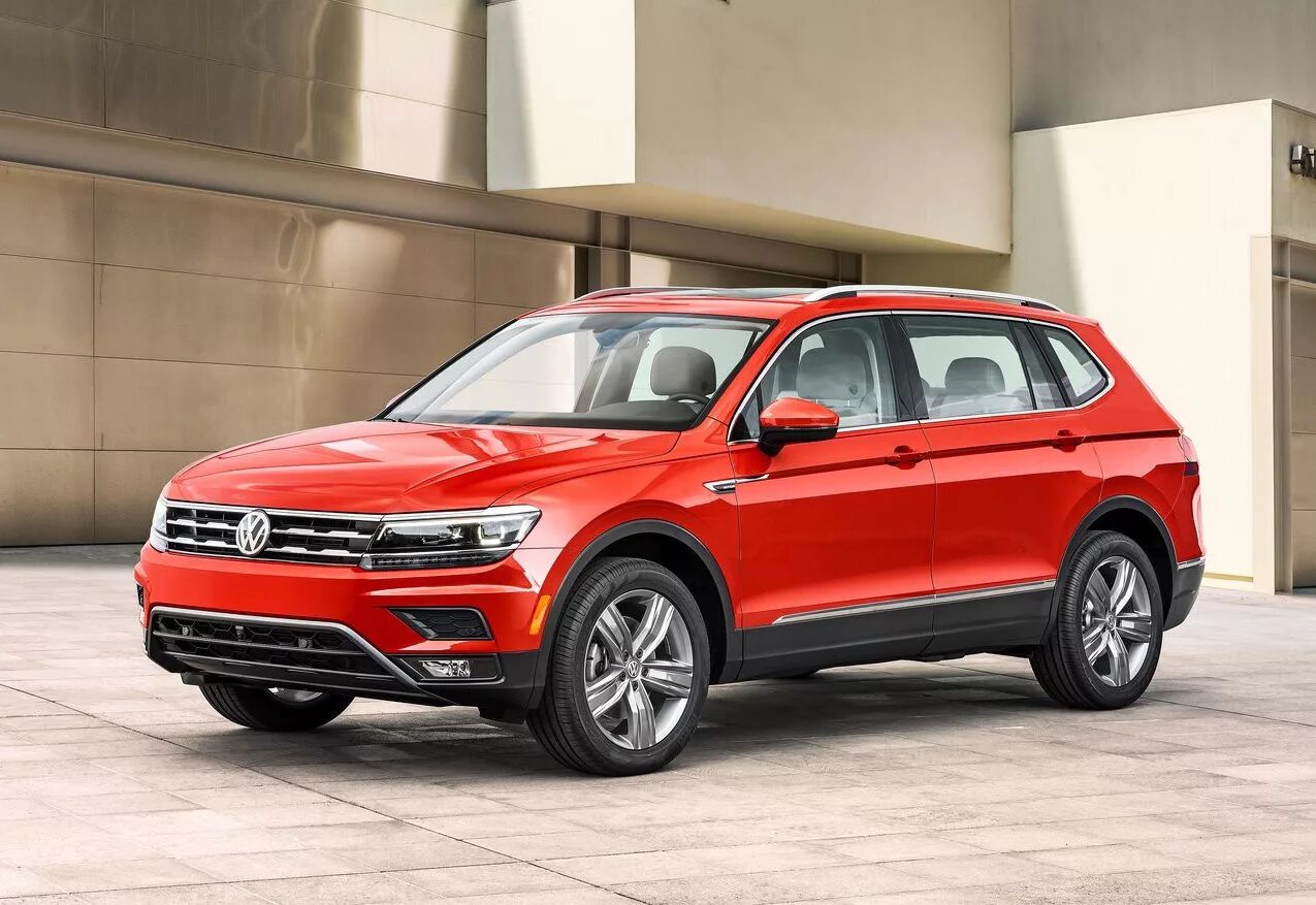 Volkswagen tiguan 4 поколение. Фольксваген тигуан 2017 комплектации. Volkswagen tiguan 2 поколения. Фольксваген тигуан 2016 года. Фольксваген тигуан.