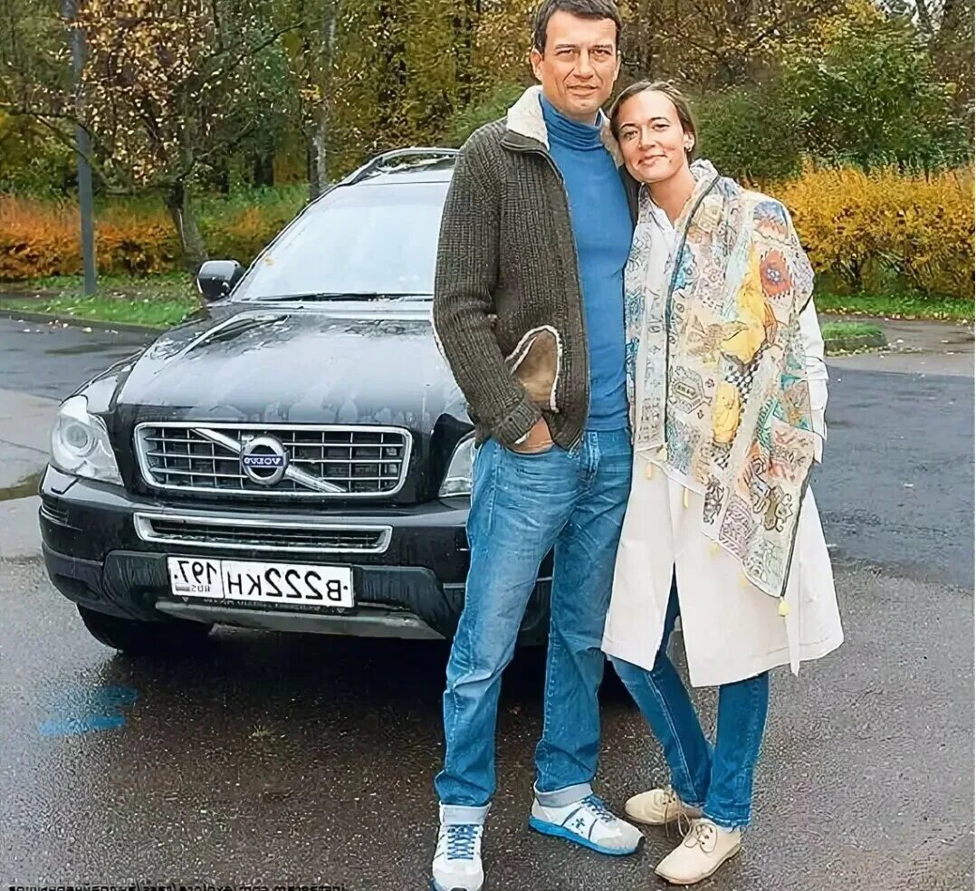 Андрей чернышов актер семья. Андрей чернышов семья. Андрей чернышов актер жена. Андрей чернышов актёр семьи жены. Чернышов актер жена.