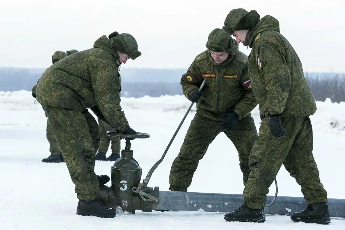 Горючие вс рф. ГСМ вс РФ. Служба ГСМ вс РФ. Обеспечение войск горючим. Служба ГСМ В армии.