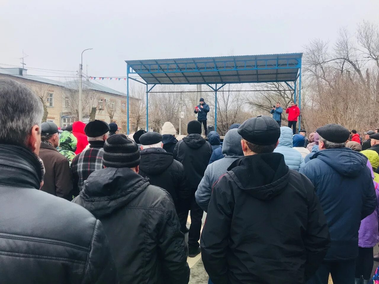 Первомайск оренбургская область погода на неделю. Подслушано Первомайский район Первомайский Оренбургская. 2020 Митинг в Оренбурге. Посёлок Первомайский Оренбургская область. Оренбургская область Малочаганск.